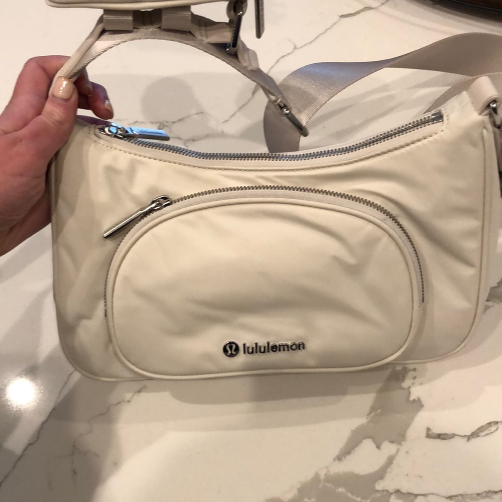 lululemon Crossbody with Nano Pouch 2L - White